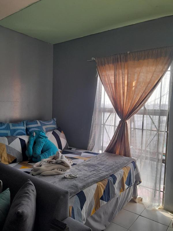 10 Bedroom Property for Sale in Zwelihle Western Cape
